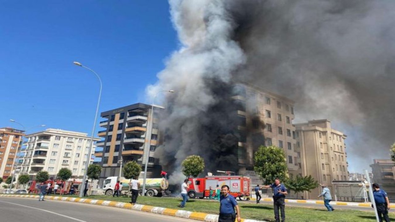 Şanlıurfa'da 5 katlı apartmanda yangın çıktı