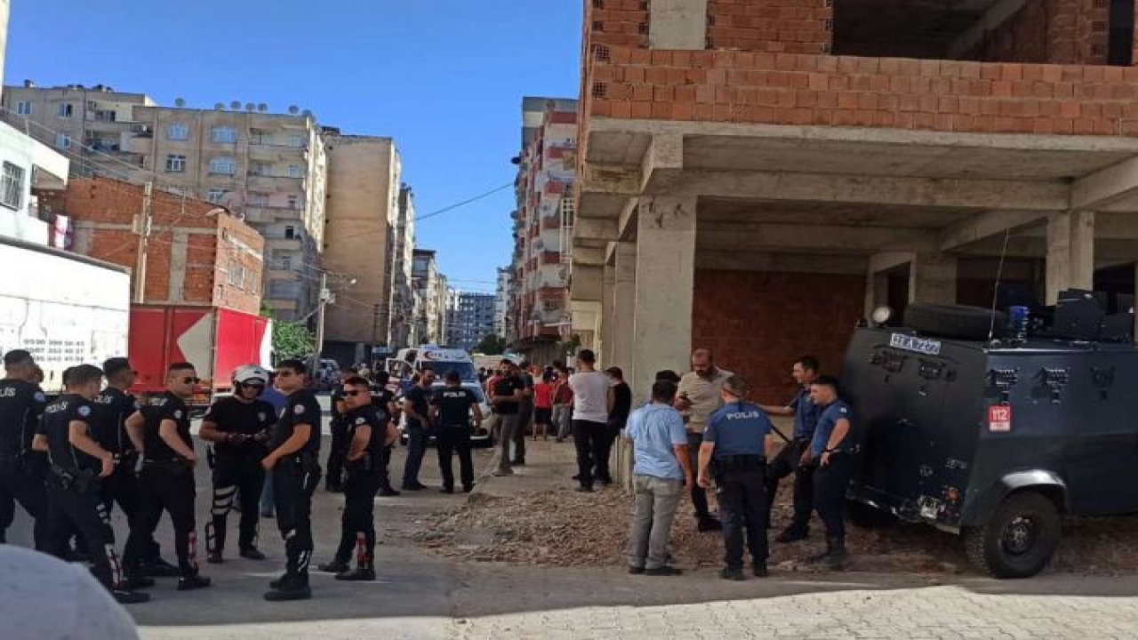 İnşaat halindeki ev yüzünden çıkan tartışma silahlı kavgaya dönüştü: 2 yaralı