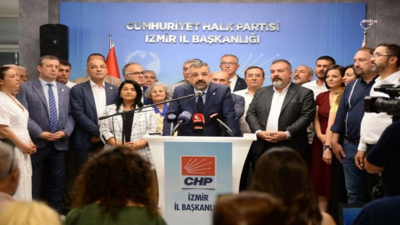 CHP İZMİR’DE BAYRAMLAŞMA TÖRENİ... DEVRİM BARIŞ ÇELİK: BU SEÇİM DÖNEMİNİ BİZİM İÇİN YENİDEN ŞAHLANIŞIN BAŞLANGICI OLARAK KABUL ETMEK GEREKİYOR.