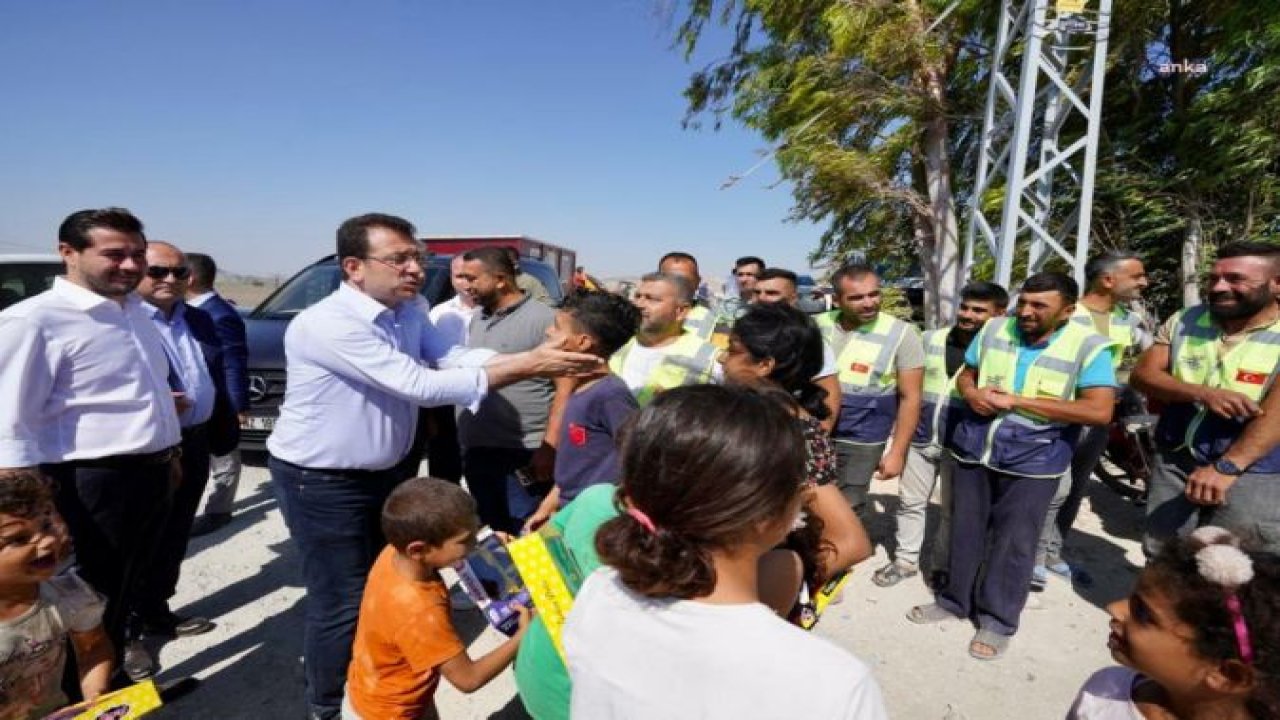 İMAMOĞLU’NDAN HATAY’A ‘GEÇİCİ BARINMA MERKEZİ’ MÜJDESİ: "BİNİN ÜZERİNDE İNSANIMIZIN YAŞAYACAĞI MERKEZİ TEMMUZ SONU AÇIYORUZ"