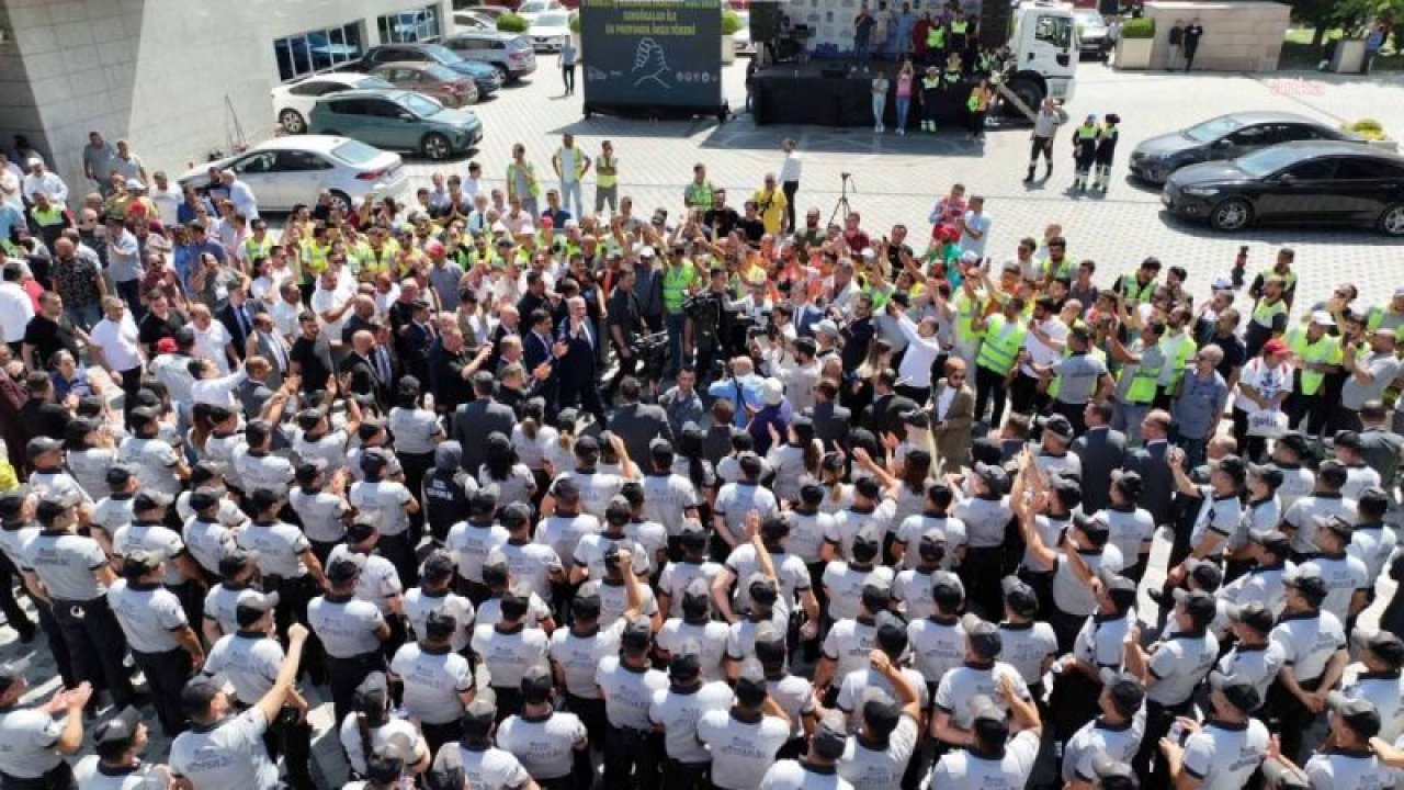 ANKARA BÜYÜKŞEHİR BELEDİYESİ’NDE EK PROTOKOL HEYECANI... MANSUR YAVAŞ: "HİÇBİR MESAİ ARKADAŞIMIZI EKONOMİK OLARAK EZDİRMEYECEĞİZ"