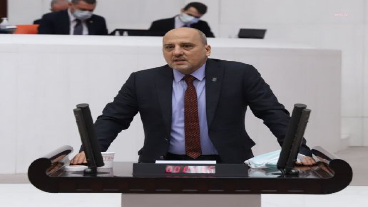 AHMET ŞIK’TAN, BAKAN ŞİMŞEK’E: “ANTALYA EXPO ALANININ PARSELLENEREK İMARA AÇILMASI, EKOLOJİK KRİZİ ÇOK YAKICI BİÇİMDE YAŞAYAN ÜLKEMİZ İÇİN BİR FELAKET DEĞİL MİDİR”