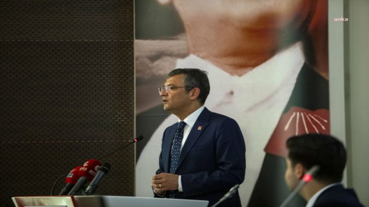 ÖZGÜR ÖZEL: "24 KİŞİDEN OLUŞAN MERKEZ YÖNETİM KURULU ÜYELERİMİZİ, PARTİ MECLİSİMİZİN ONAYIYLA BELİRLEYEREK, KAMUOYUNA İLAN ETTİK"