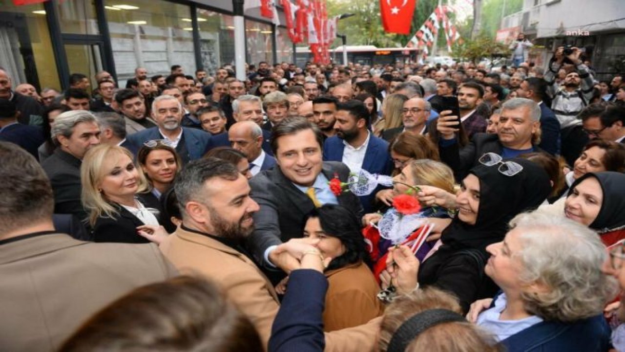 DENİZ YÜCEL: SAYIN TUNÇ SOYER'E YAPILAN HAKSIZLIKLAR, İNCİR ÇEKİRDEĞİNİ DOLDURMAYACAK, UYDURMA SUÇLAMALARLA AÇILAN SORUŞTURMALAR İLK DEĞİL, YENİ DEĞİL...”