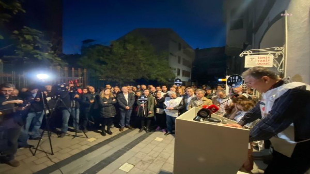 İZMİR TABİP ODASI'NDAN TTB MERKEZ KONSEYİ'NİN GÖREVDEN ALINMASINA TEPKİ: "BU KARARIN SİYASİ İKTİDAR VE ORTAKLARININ, GÖSTERDİĞİ HEDEF DOĞRULTUSUNDA ALINDIĞINA İNANIYORUZ"