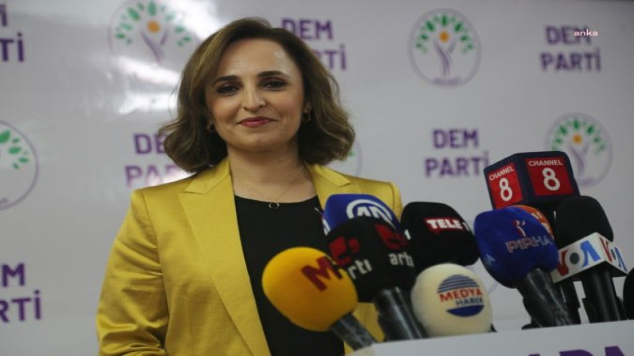 HEDEP'İN YENİ KISA ADI "DEM PARTİ" OLDU. SÖZCÜ AYŞEGÜL DOĞAN: DEM, AYNI ZAMANDA NEFES, SÖZ, AN VE ZAMAN ANLAMLARIYLA DA BİZİ TARİF EDİYOR ASLINDA