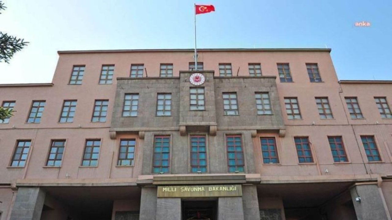 MSB:  IRAK'IN KUZEYİNDEKİ GARA, METİNA, HAKURK VE KANDİL BÖLGELERİNE YAPILAN HAVA HAREKATLARI İLE 13 HEDEF İMHA EDİLMİŞTİR