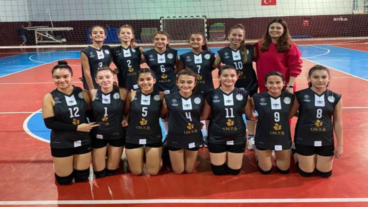 GERMENCİK BELEDİYESPOR KADIN VOLEYBOL TAKIMI İLK GALİBİYETİNİ ALDI