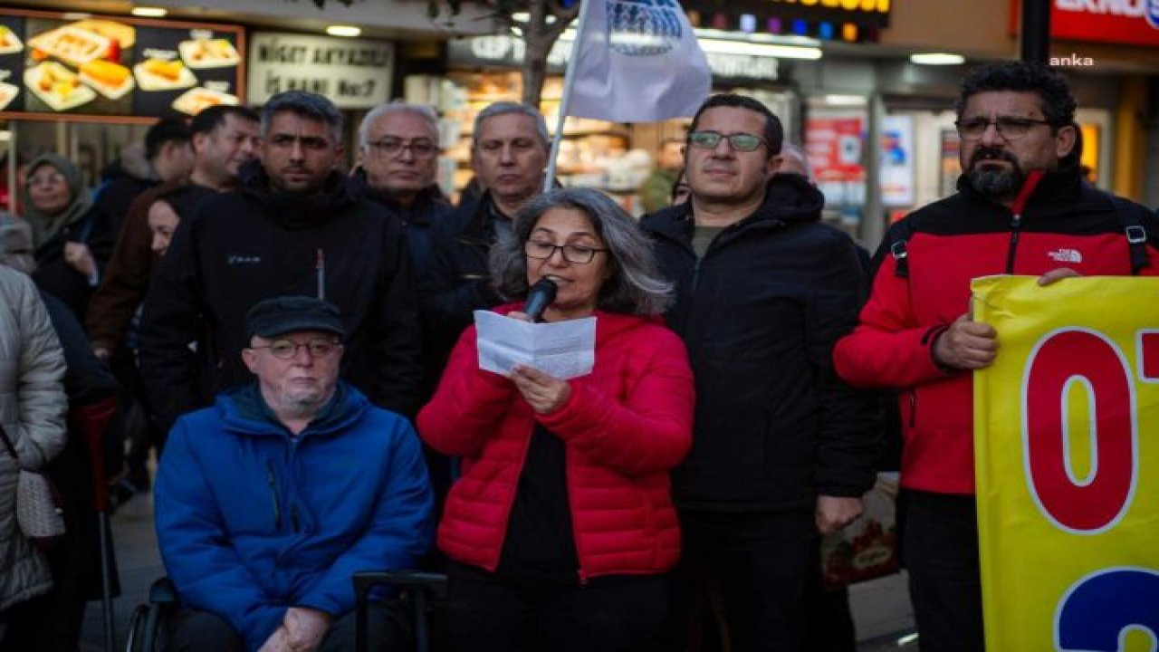 İZMİR BÜYÜKŞEHİR BELEDİYE BAŞKANI TUNÇ SOYER, KESK'İN KHK EYLEMİNE KATILDI... SOYER: ASLA YALNIZ DEĞİLSİNİZ