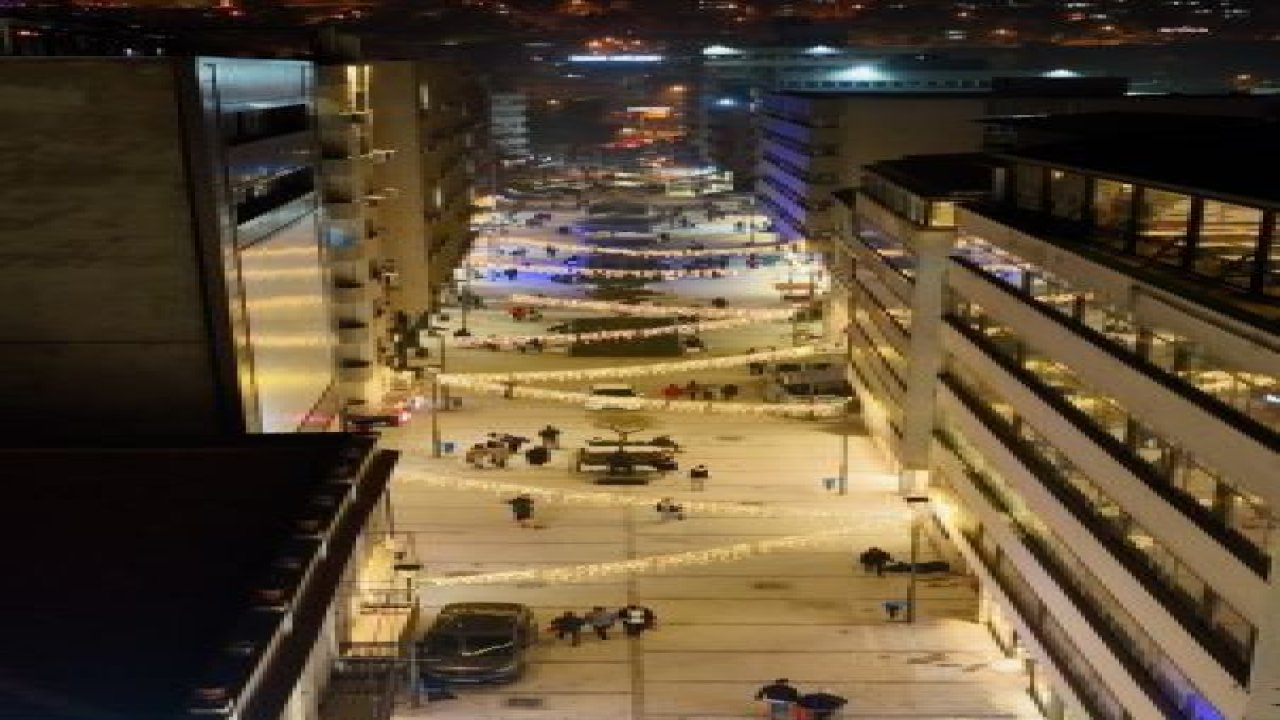 KEMERALTI'NIN TARİHİ CADDESİNE FERAHLATAN DOKUNUŞ