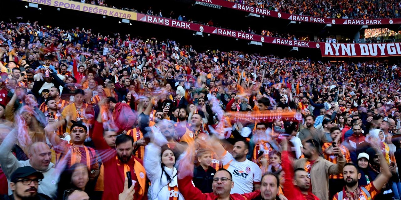 Galatasaray - Fenerbahçe Maçının Biletleri El Yakıyor