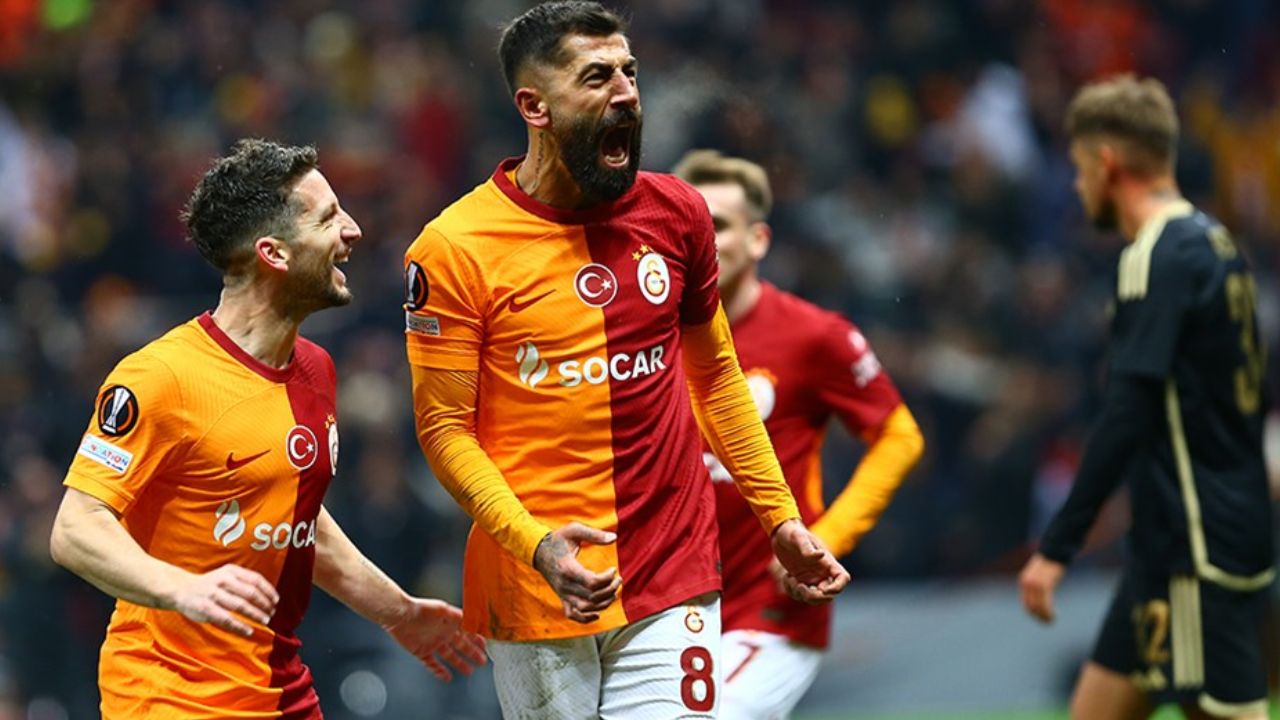 Galatasaray’da Yıldız İsim Takımdan Ayrılıyor!