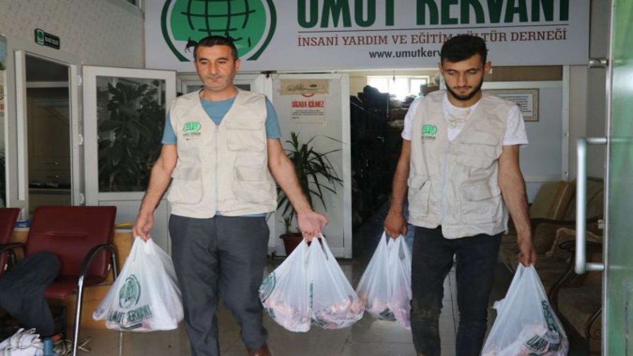 Gaziantep Umut Kervanı yüzlerce aileye kurban eti ulaştırdı