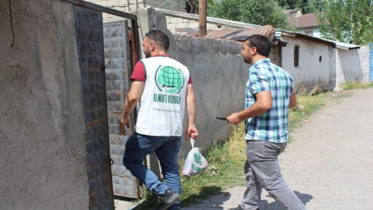 Umut Kervanı Ağrı'da yüzlerce aileye kurban eti ulaştırdı