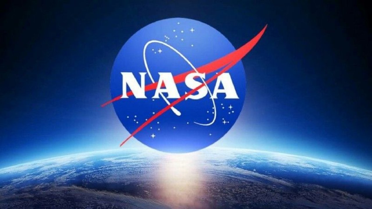Gören gözlerine inanamadı! NASA, uzayın şimdiye dek çekilen en renkli ve derinlikli fotoğrafını paylaştı