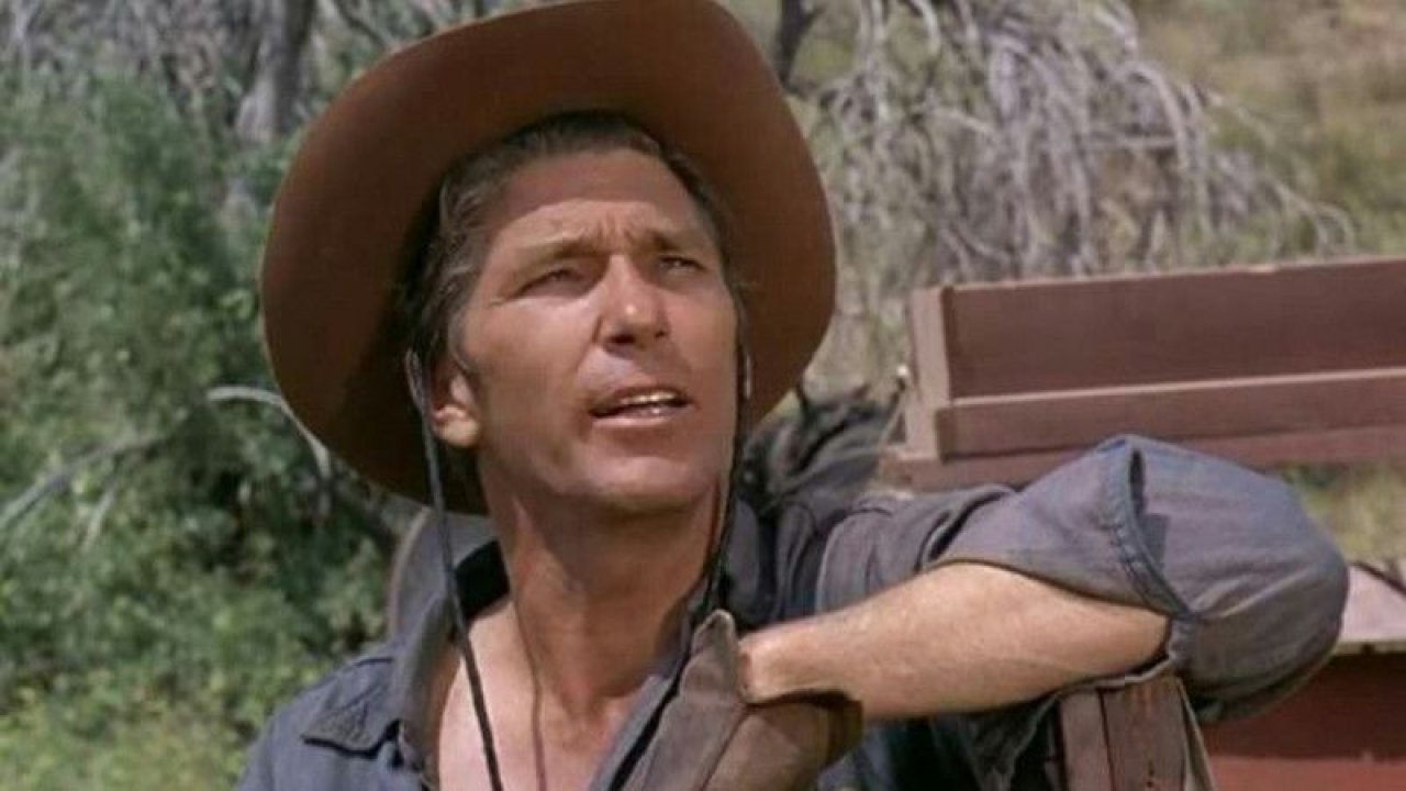 Western filmlerinin yıldızı L.Q. Jones hayata veda etti
