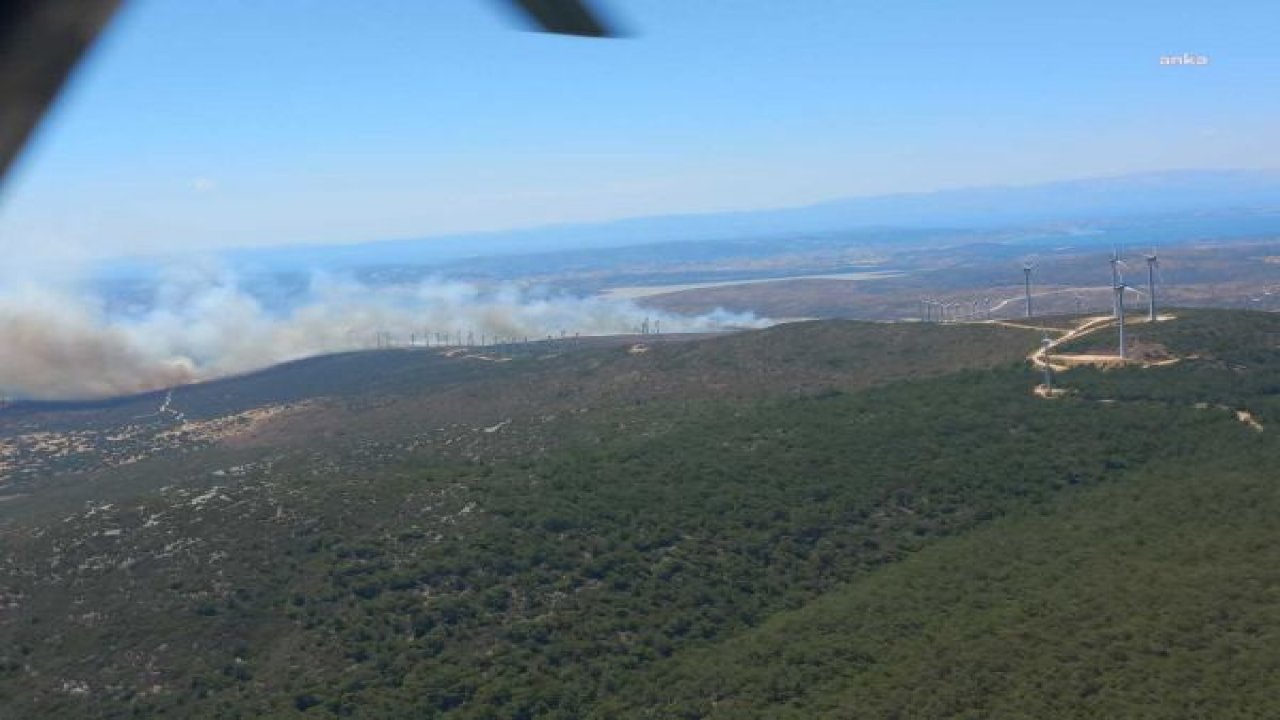 ÇEŞME ALAÇATI'DA MAKİLİK ALANDA YANGIN ÇIKTI