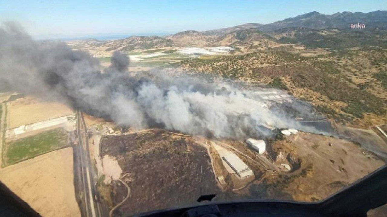 İZMİR'DE BİR YANGIN DA BERGAMA'DA ÇIKTI