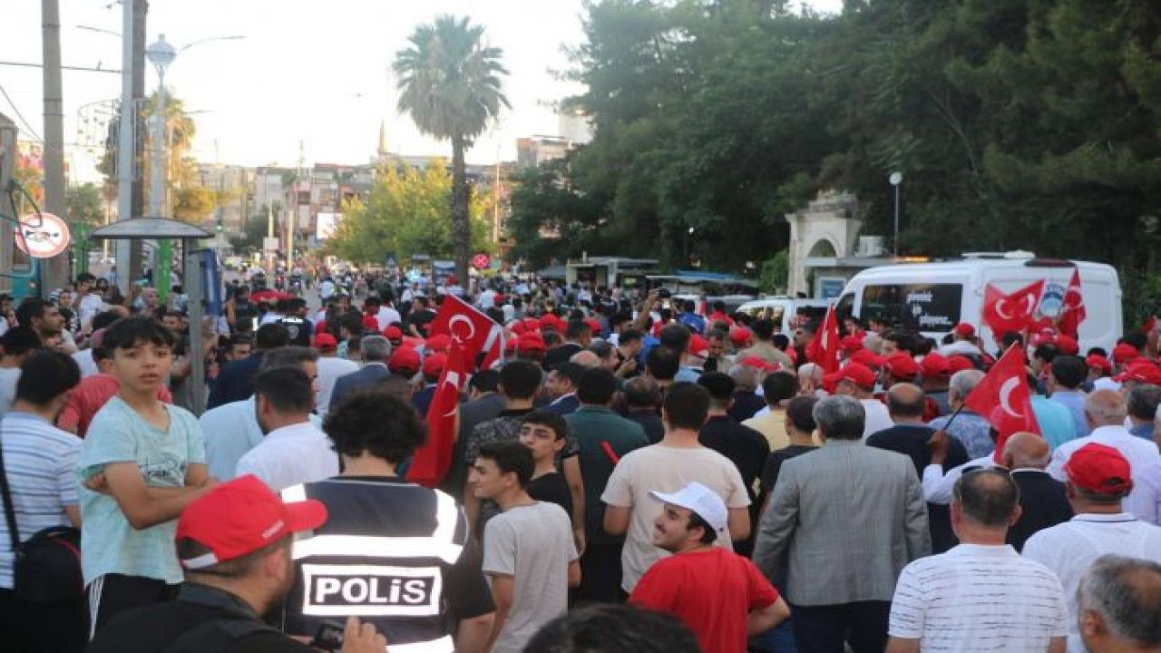 Şanlıurfa'da 15 Temmuz yürüyüşü