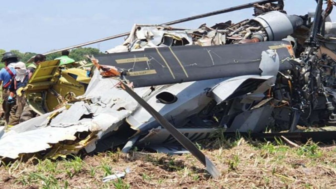 Meksika'da uyuşturucu baronunun yakalandığı operasyona katılan helikopter düştü: 14 ölü