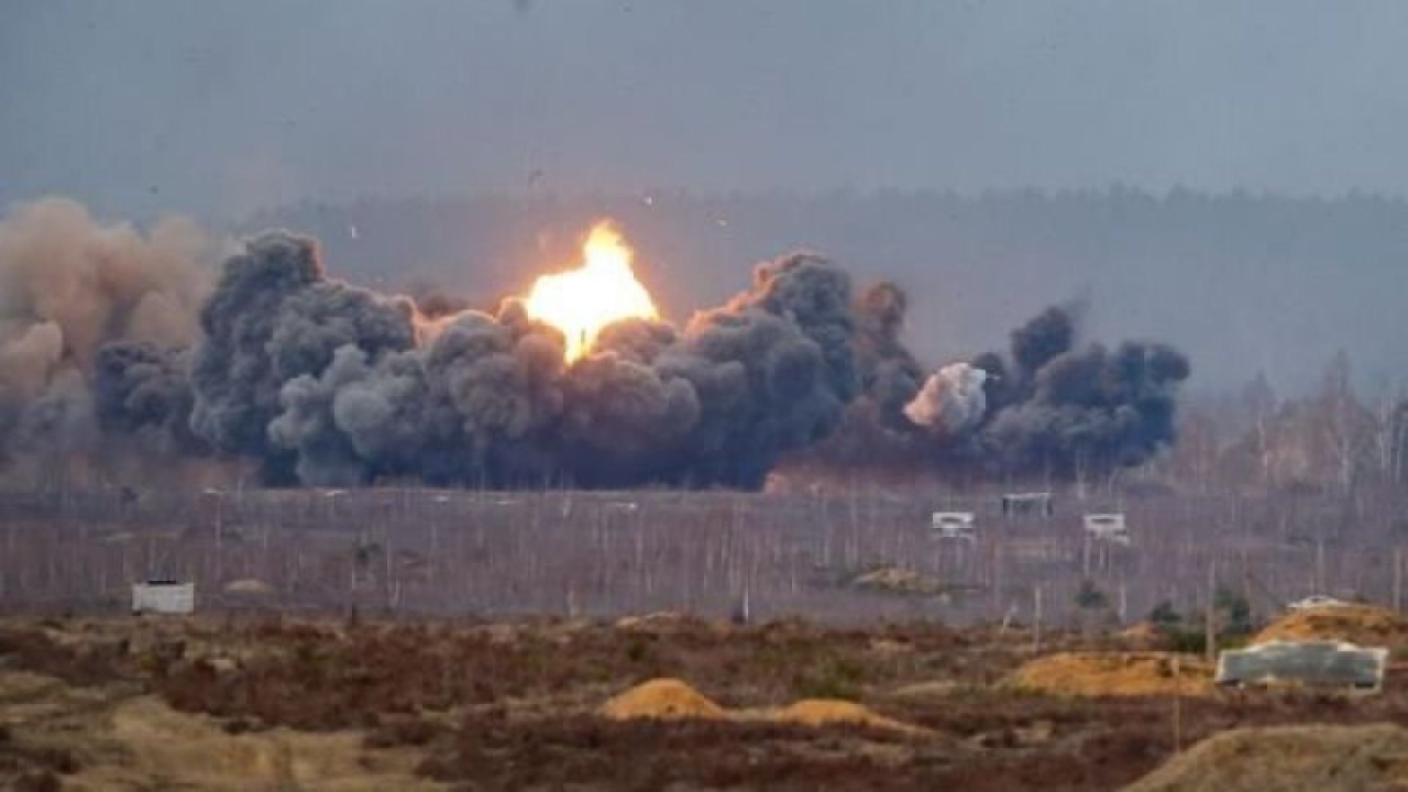 Rusya'dan flaş saldırı! NATO mühimmatları vuruldu