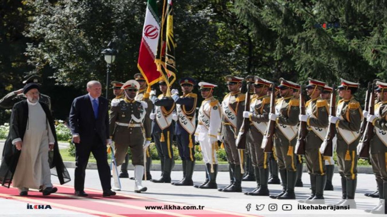 Cumhurbaşkanı Erdoğan, İran'da resmi törenle karşılandı