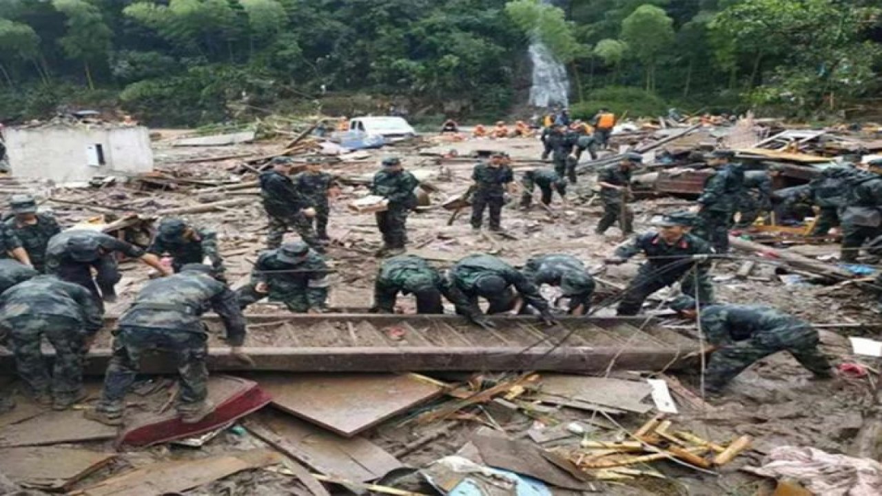 Çin'de etkili olan kasırgada 1 ölü, 25 yaralı