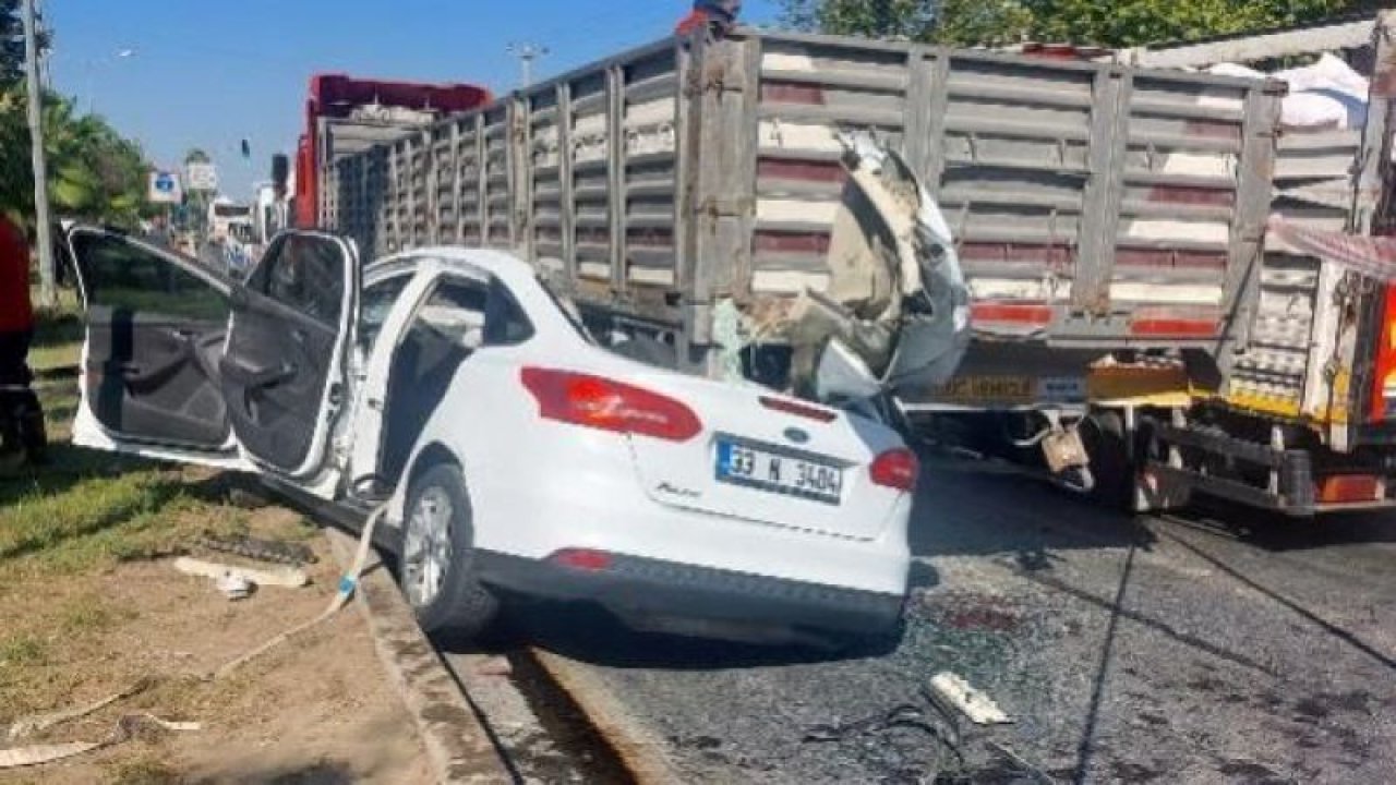 Mersin'de korkunç kaza! Tıra arkadan çarpan otomobildeki 4 kişi feci şekilde can verdi!