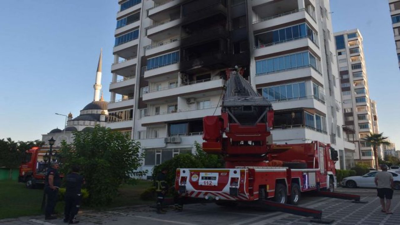 Adana’da 10 katlı binada yangın