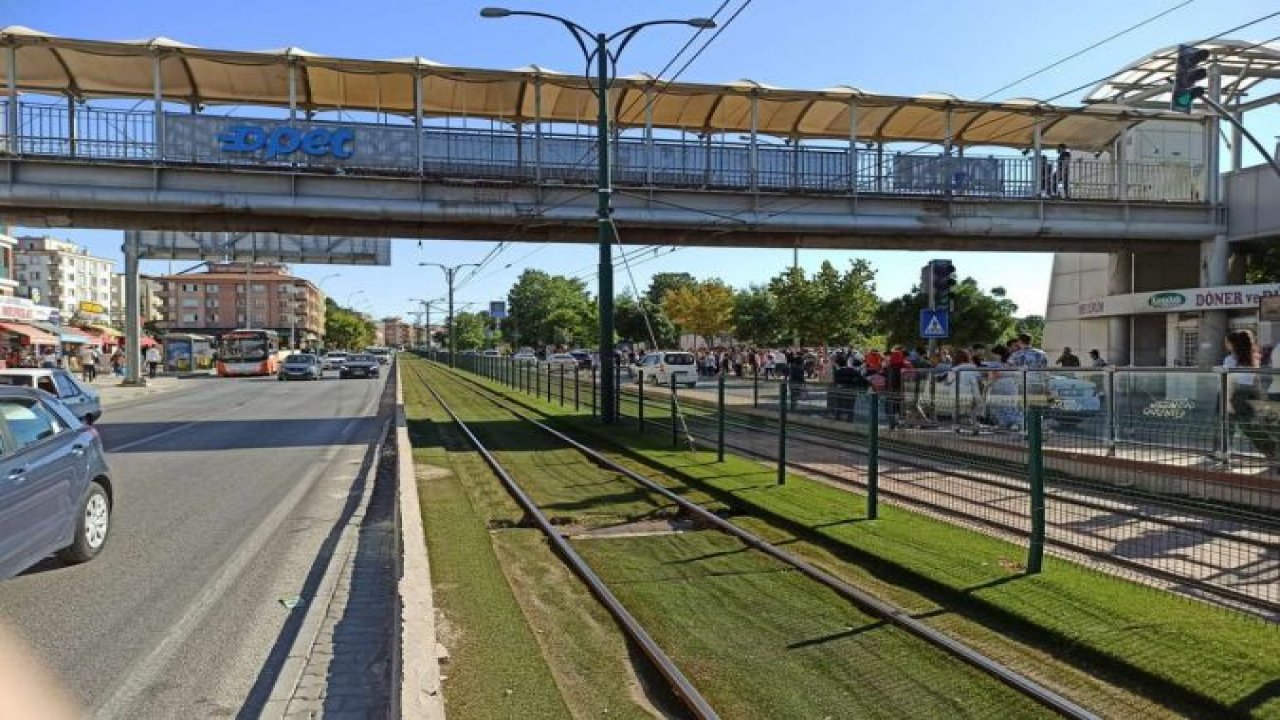 Gaziantep’te tramvay hattında yaşanan elektrik arızası halkı mağdur etti