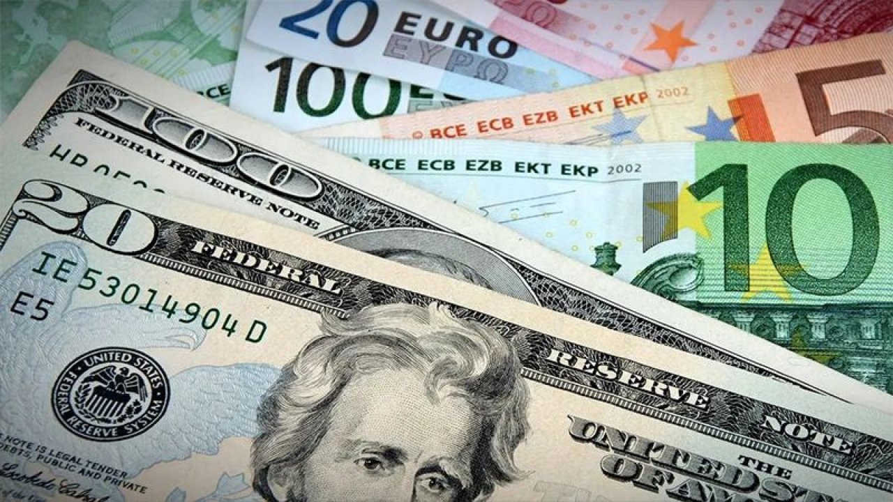 Piyasaların gözü Fed'in faiz kararında! Türk lirası dolar, ve euro karşısında mum gibi eriyor! İşte son durum...