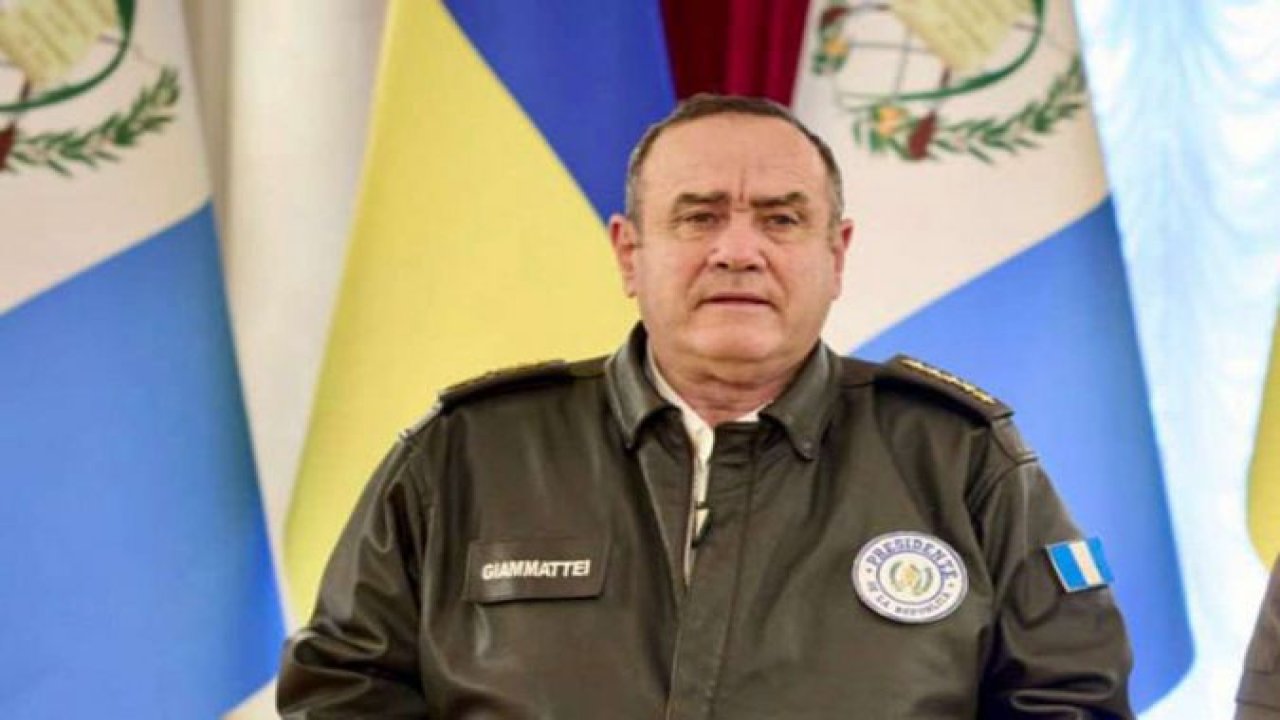 Guatemala Cumhurbaşkanı Alejandro Giammattei'ye silahlı saldırı düzenlendi