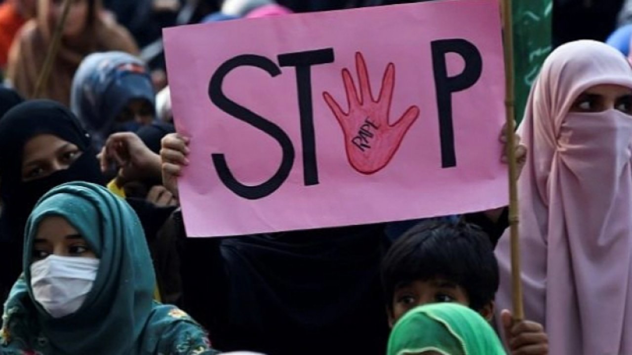 Pakistan karıştı! İlahiyat öğretmeni 10 erkek çocuğuna tecavüz etti