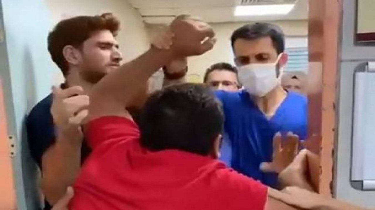 Maske takması için uyarılan hasta yakını doktora saldırdı