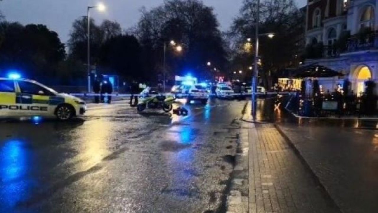 Londra'da art arda 3 patlama! Polis alarma geçti